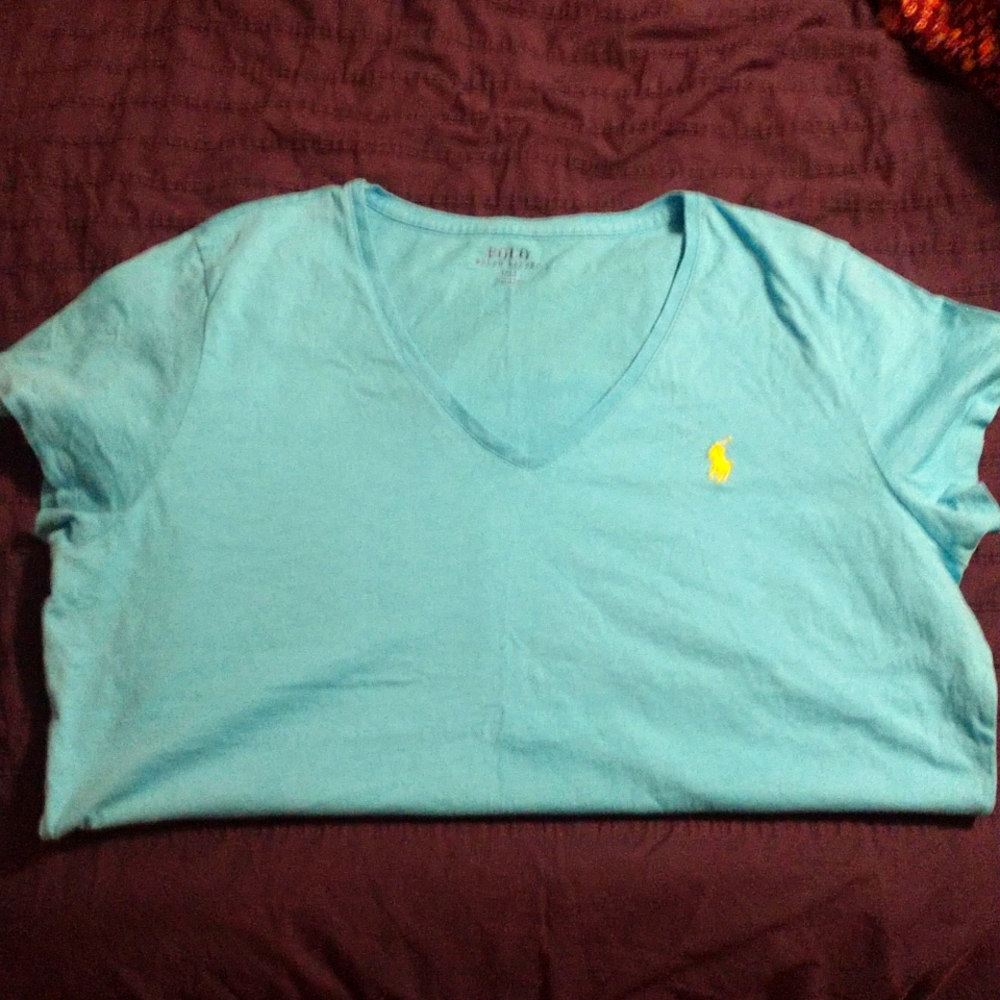 V neck tee